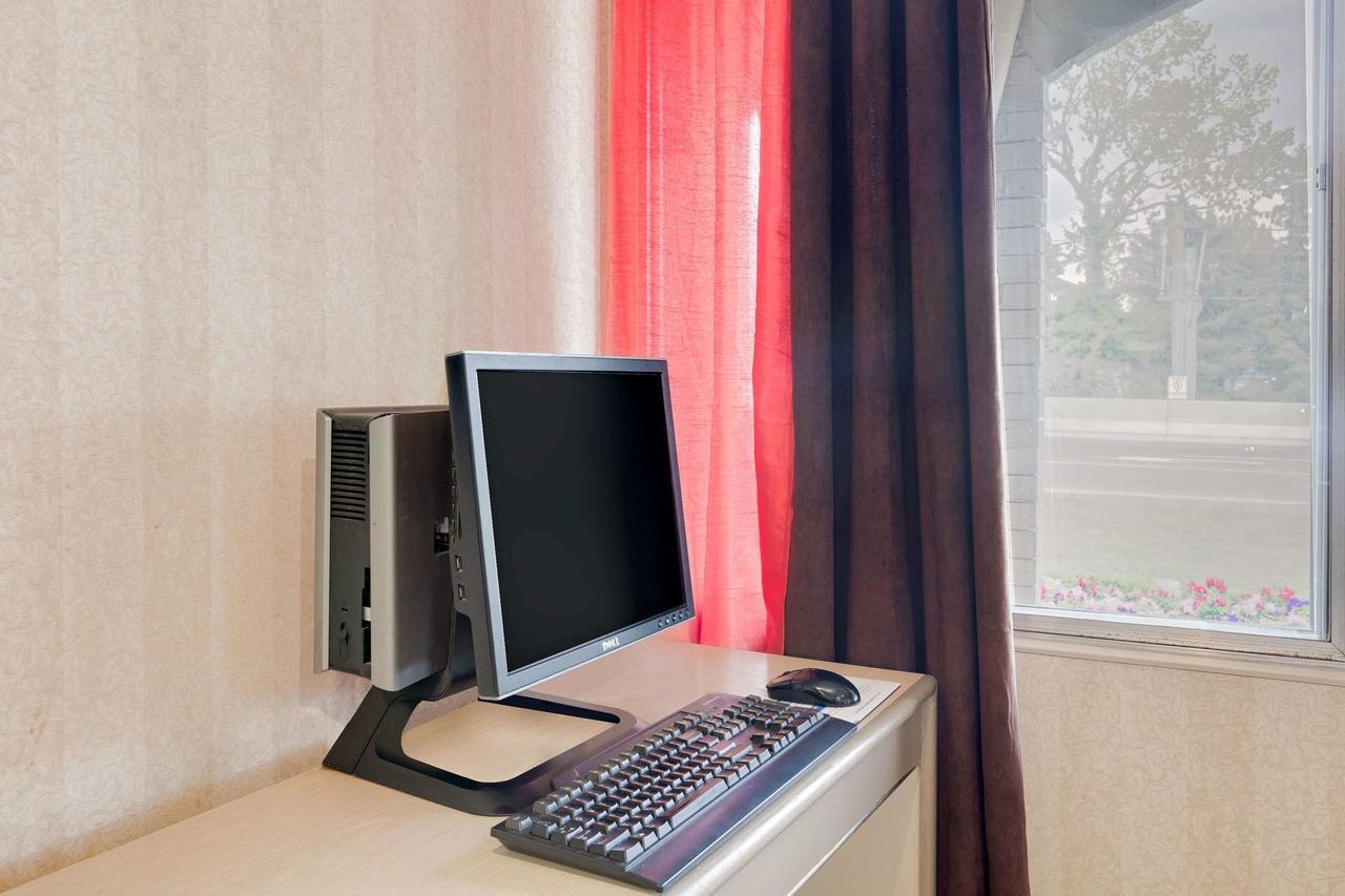 Ramada Limited Calgary Ξενοδοχείο Εξωτερικό φωτογραφία